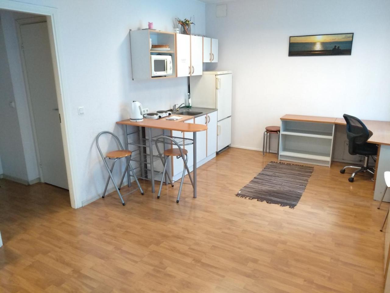 Economy Baltics Apartments - Narva 16 Tallinn Eksteriør billede